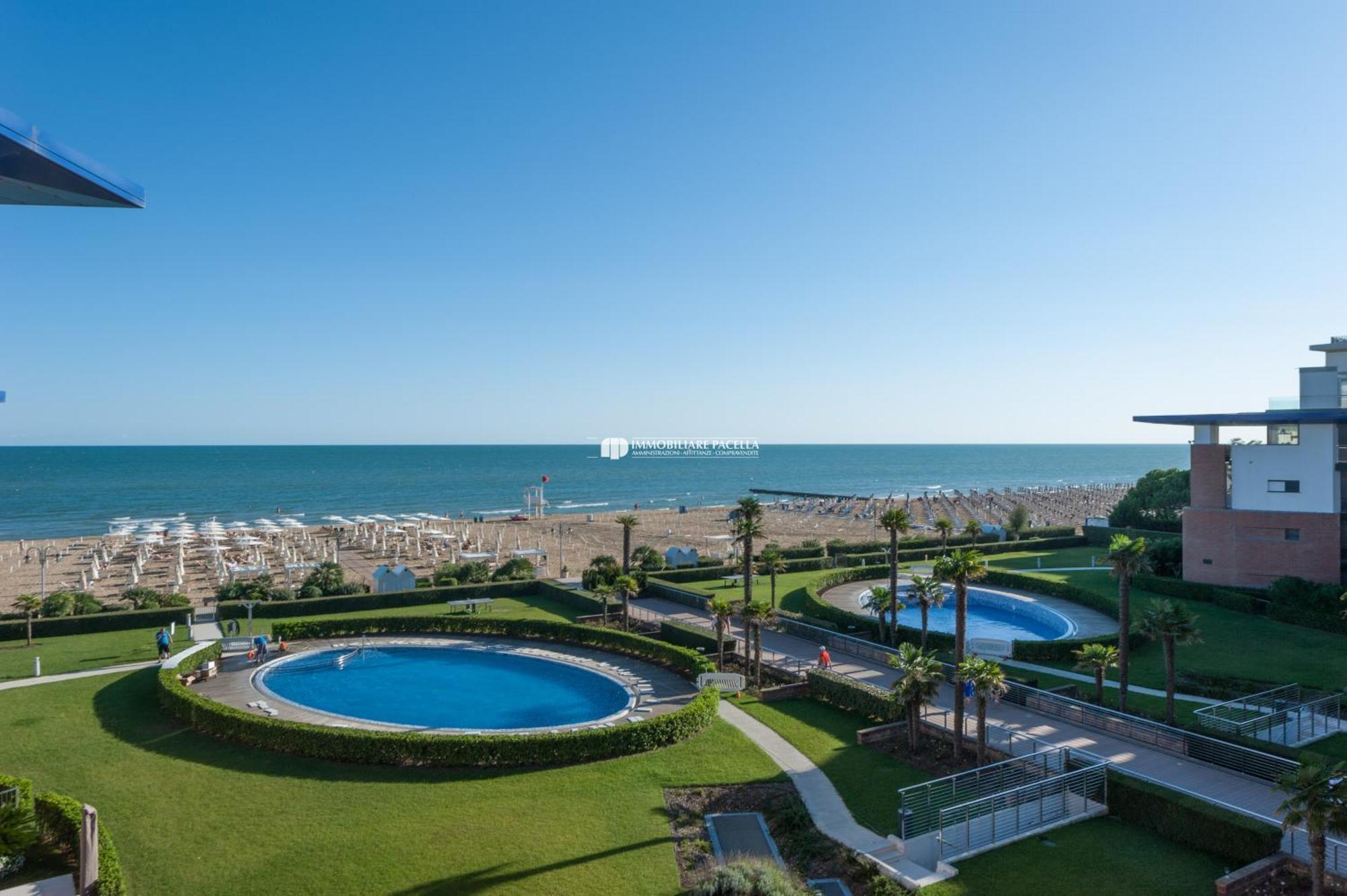 Residence Frontemar Immobiliare Pacella Lido di Jesolo Ngoại thất bức ảnh